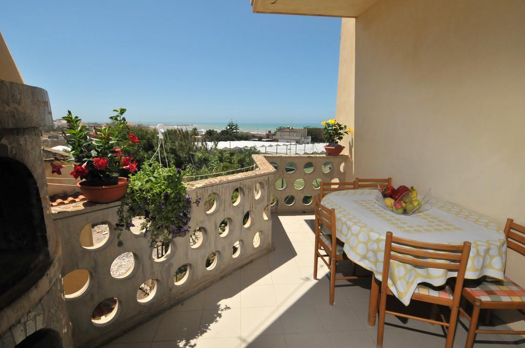 Residence Sicilia Mare- Casa Vacanza Scoglitti Eksteriør billede