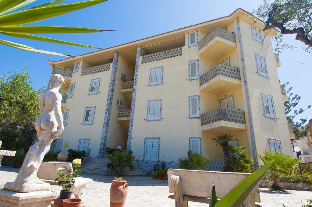 Residence Sicilia Mare- Casa Vacanza Scoglitti Eksteriør billede