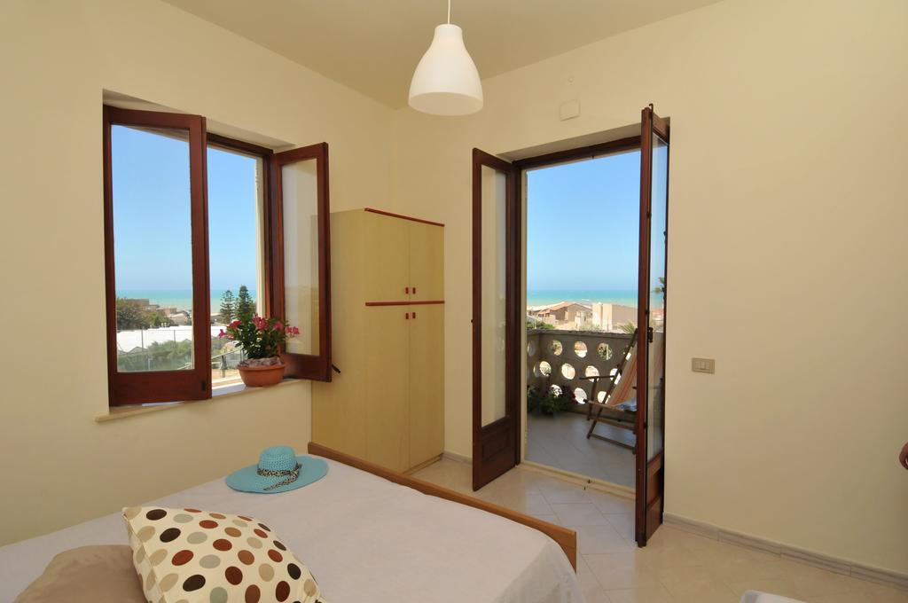 Residence Sicilia Mare- Casa Vacanza Scoglitti Eksteriør billede